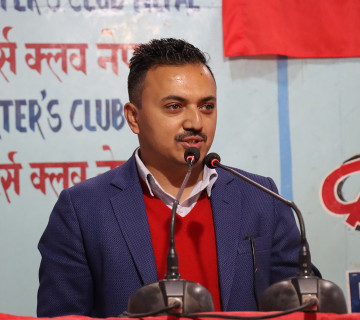 देउवा र पाैडेललाई तीर्थयात्रामा जान सुझाउँदै गाेरखाका युवराज न्यौपानेले गरे सभापति लड्ने घाेषणा